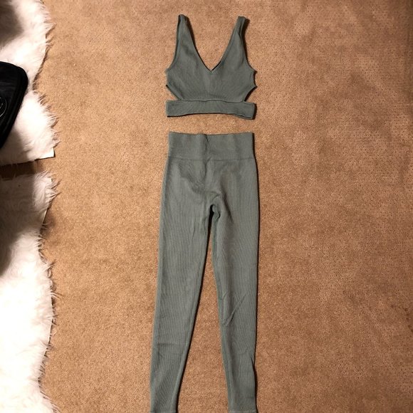 Dynamite Turquoise Bra Top and Legging Set - Picture 6 of 8